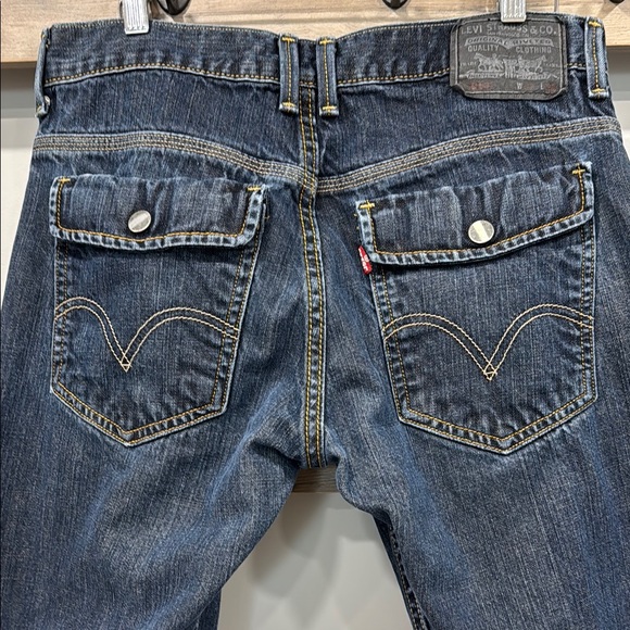 Levi's Men’s Blue Straight Jeans Classic Style - Picture 5 of 8